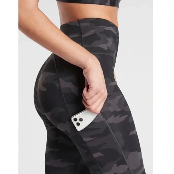 Athleta Camo Ultimate 7/8 Tights - Picture 3 of 7